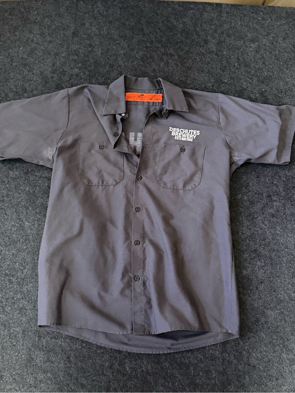 Deschutes Brewery Workwear Men’s Short-Sleeve Button-Down Shirt - Charcoal